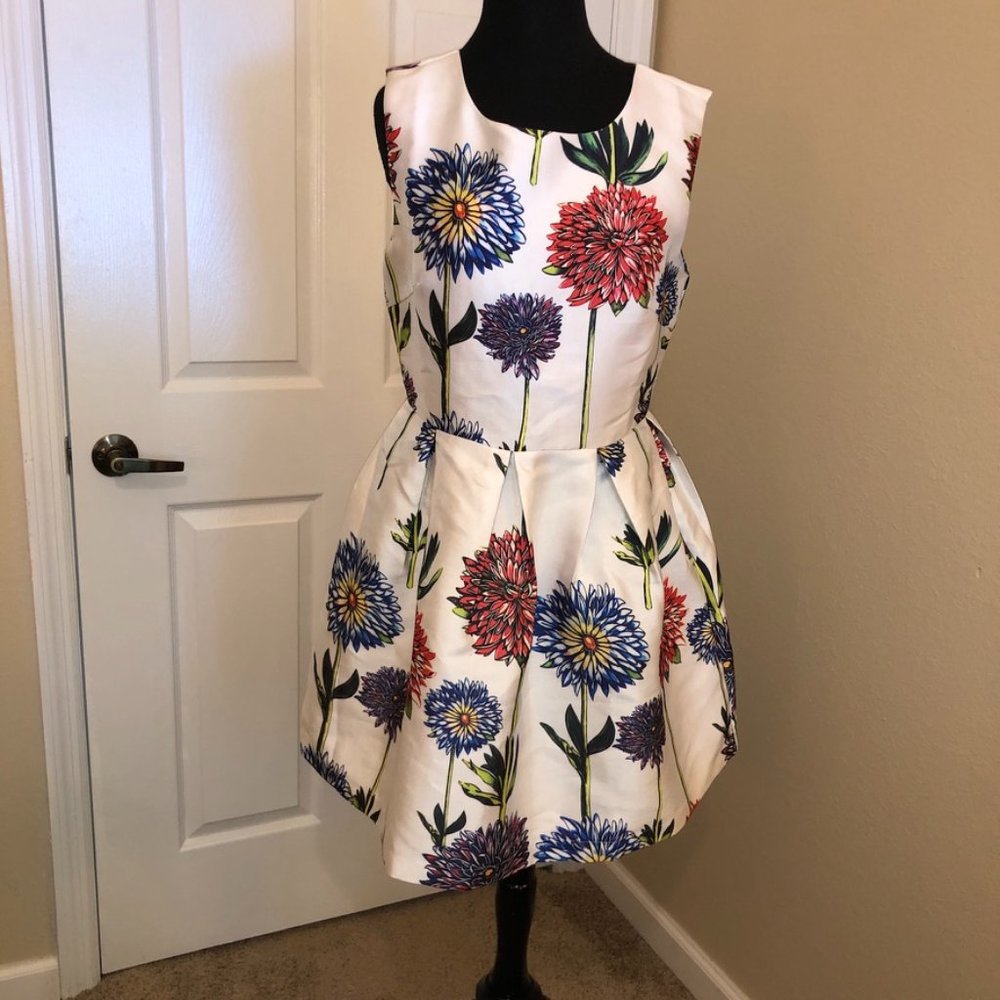 Angelique by Burbu Floral Dress. szM. B10